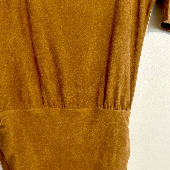 HOLLYWORLD - Picture 7 of 14